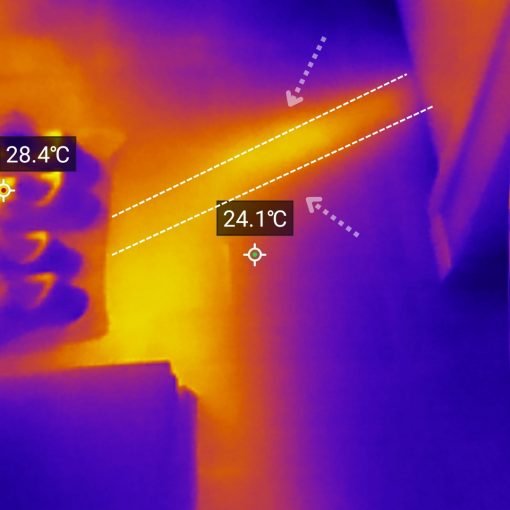 Tubo Acqua Calda Termosifone